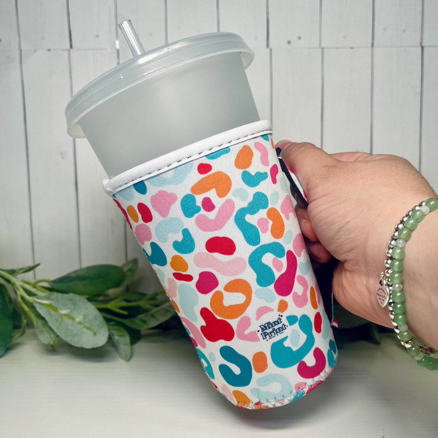 Cheetah Drink Sleeve With Handle | Medium