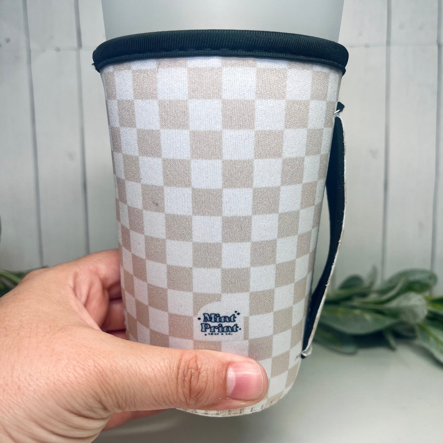 Beige Checkered Coffee Sleeve With Handle | Medium