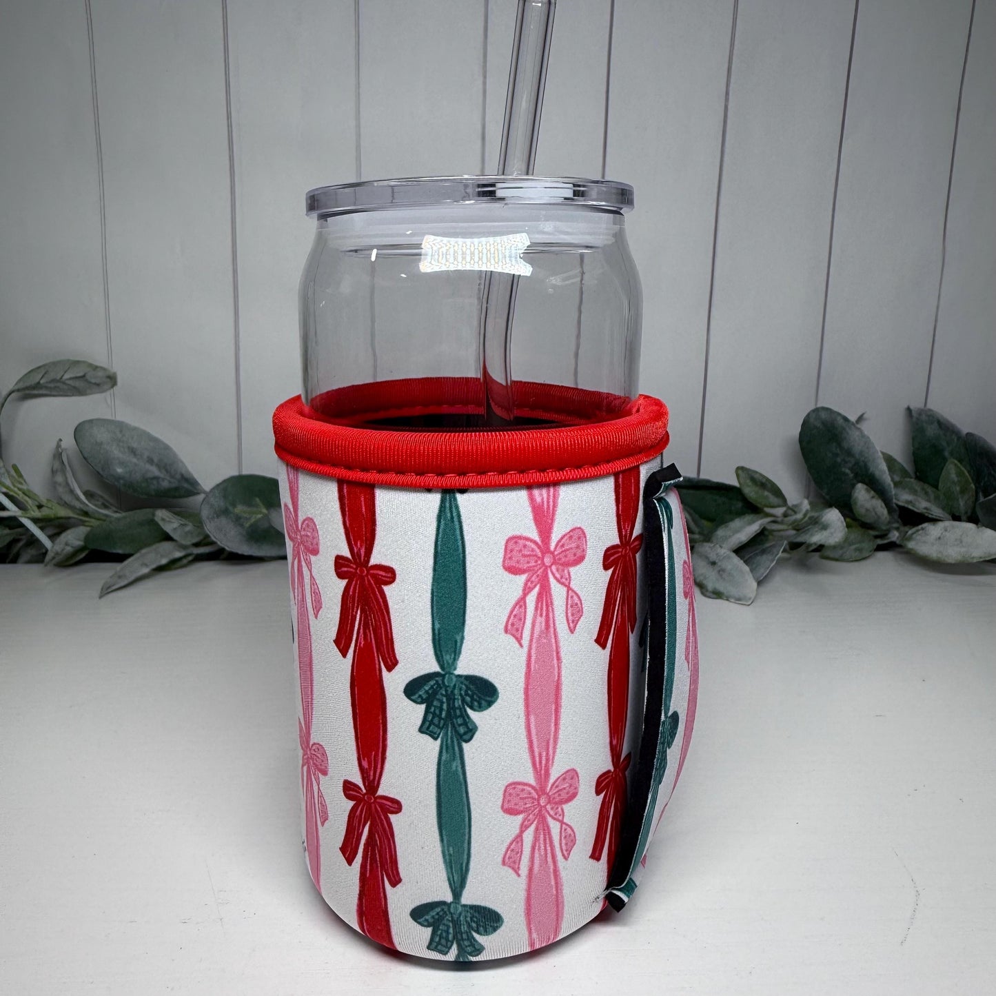 Christmas Bow Print Drink Sleeve with Handle, Coffee Cup Sleeve, Cozie