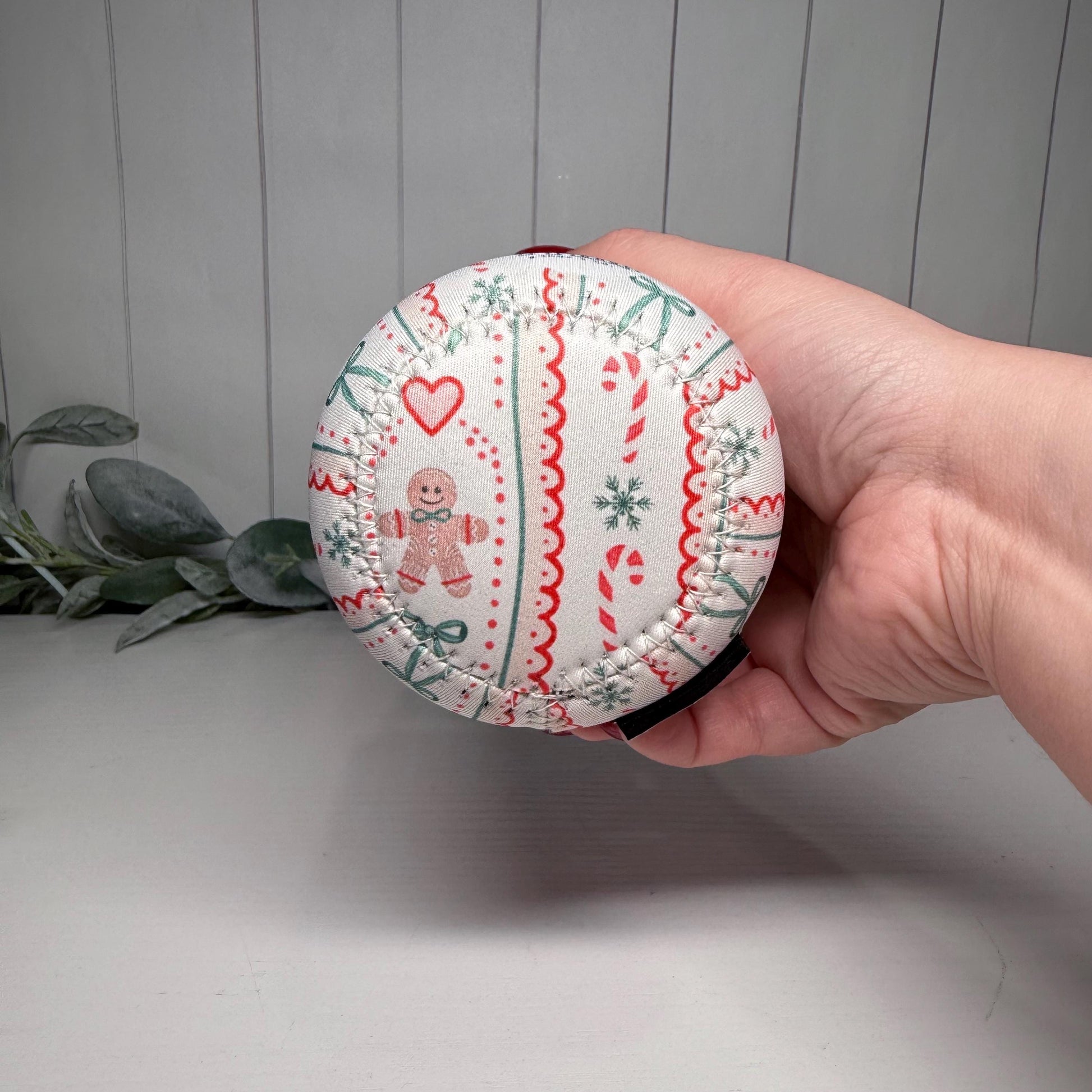 Gingerbread Man Print Drink Sleeve with Handle, Coffee Cup Sleeve, Cozie