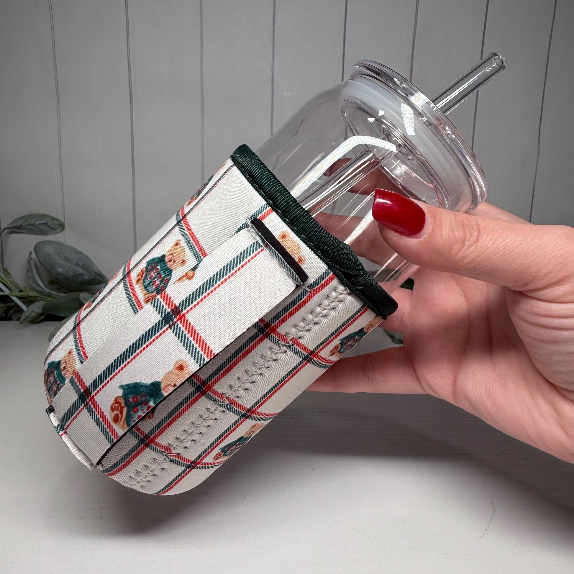 Plaid Teddy Bear Print Drink Sleeve with Handle, Coffee Cup Sleeve, Cozie