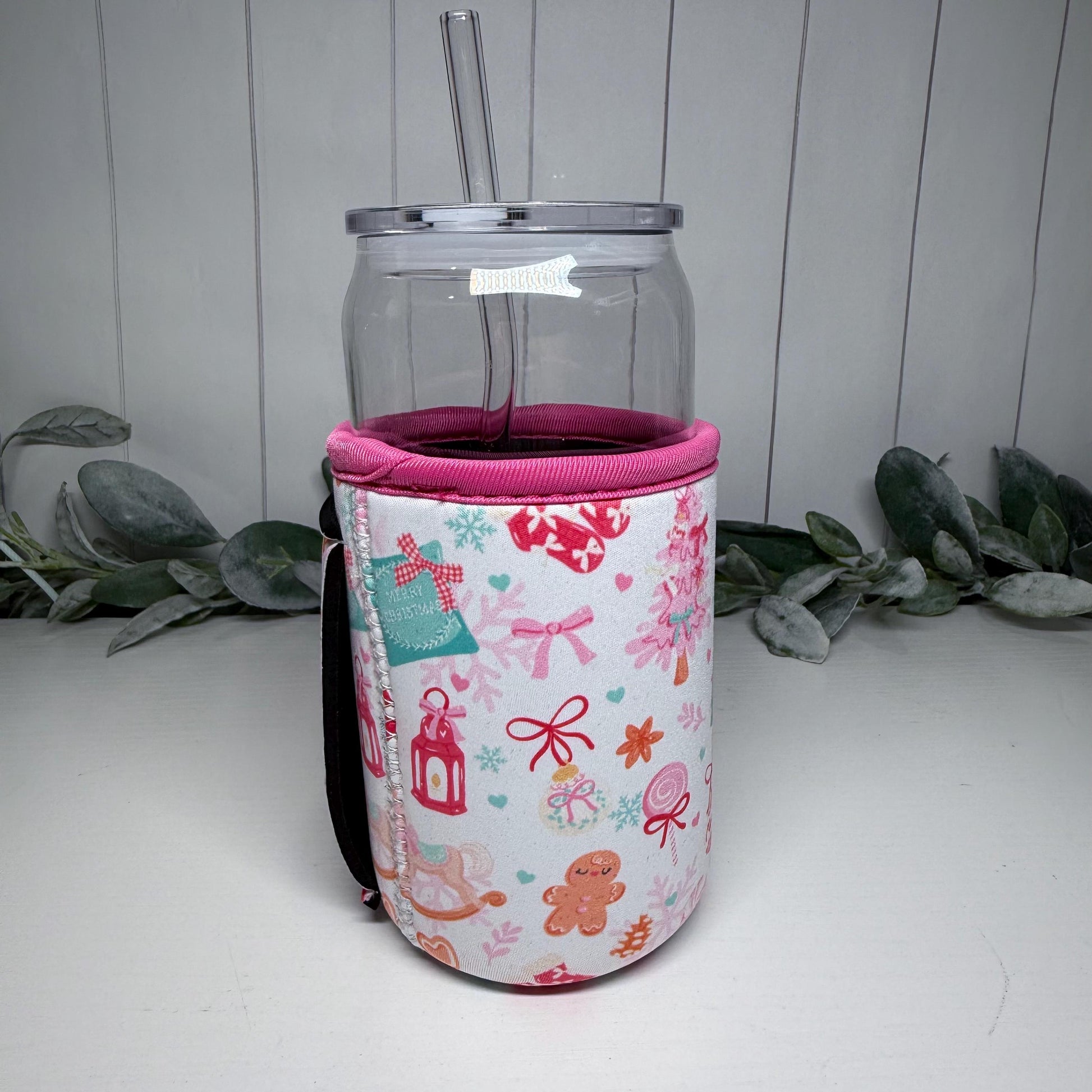 Pink Christmas Print Drink Sleeve with Handle, Coffee Cup Sleeve, Cozie