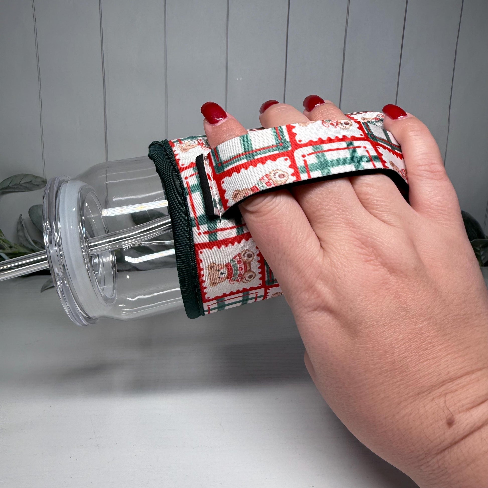 Plaid Teddy Bear Print Drink Sleeve with Handle, Coffee Cup Sleeve, Cozie